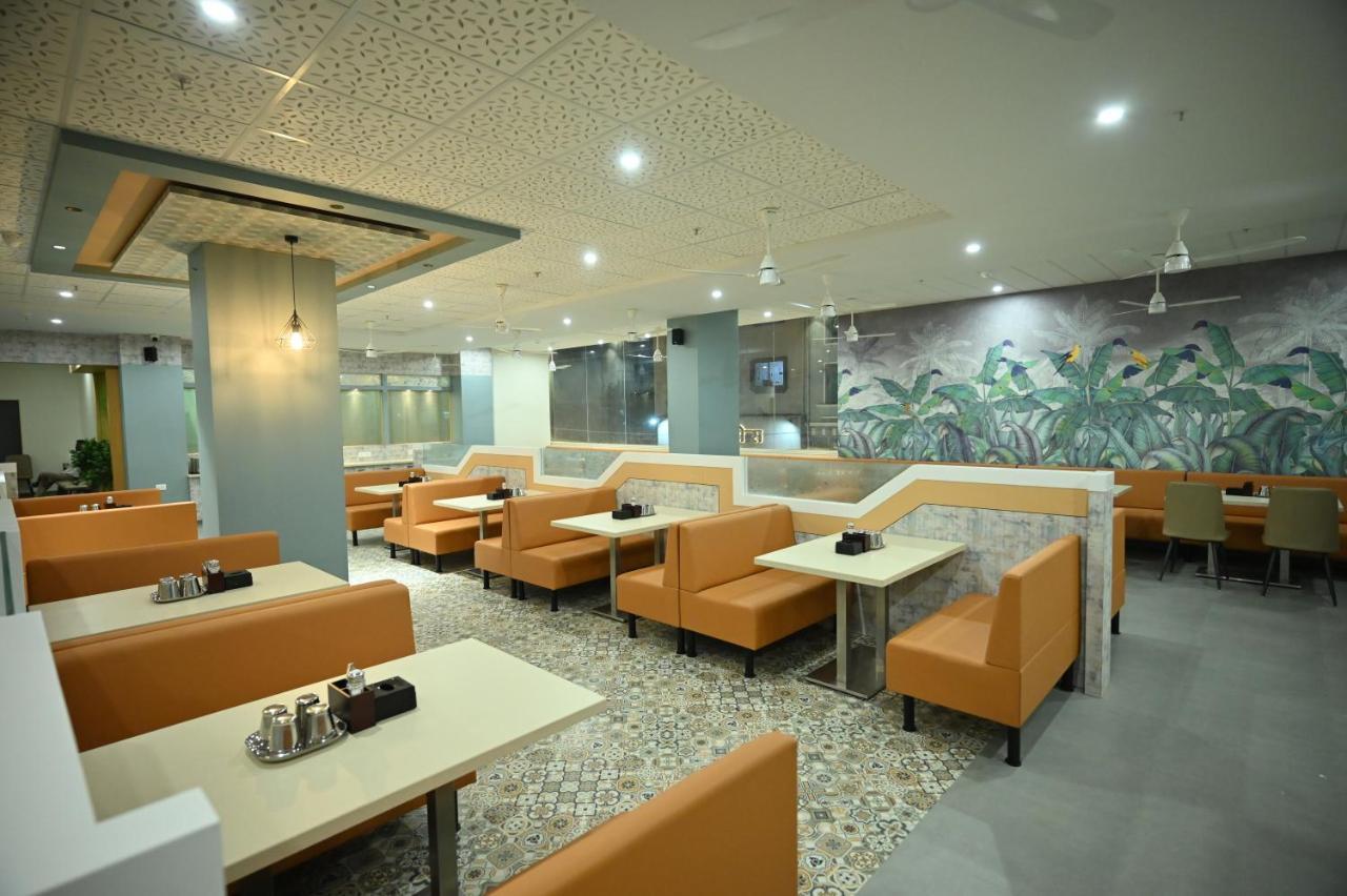 Hotel City Centre Lātūr Kültér fotó